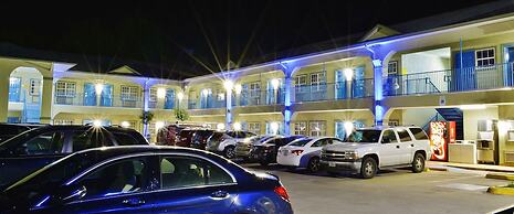 Scottish Inns and Suites Alvin