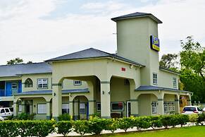 Scottish Inns and Suites Alvin