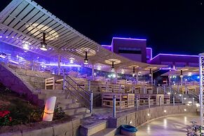 El Karma Aqua Beach Resort