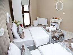 Divani Ali Hotel