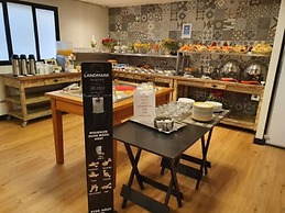 The Landmark Residence - Oficial