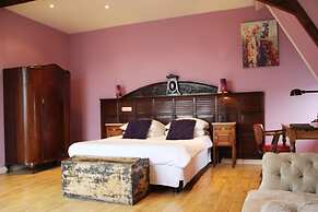 Augusta Hotel & Restaurant