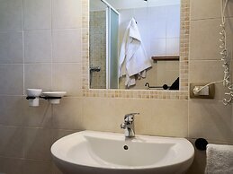 la corte degli ulivi