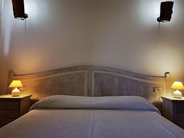 la corte degli ulivi