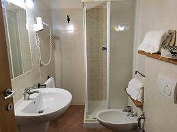 la corte degli ulivi