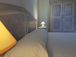 la corte degli ulivi