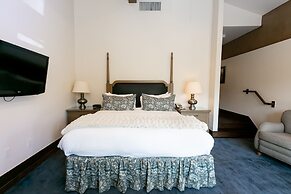 Sterling One Bedroom Suite in Great location with Majestic Mountain Vi