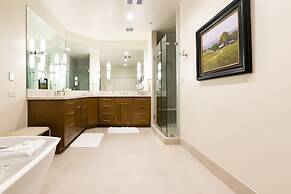 Sterling One Bedroom Suite in Great location with Majestic Mountain Vi