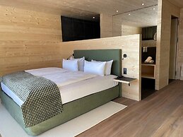 Torghele's Wald & Fluh