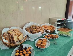 HOTEL COLMEIA MONTE REAL