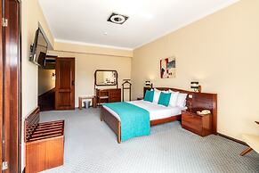 HOTEL COLMEIA MONTE REAL