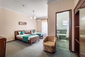 HOTEL COLMEIA MONTE REAL