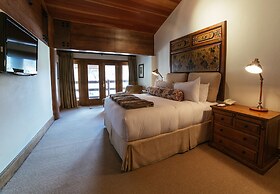 Flagstaff Three Bedroom Suite with Majestic Mountain Views 3 Condo by 