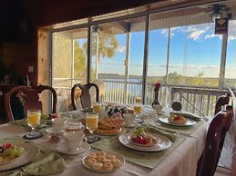 Crystal River Lullaby B&B