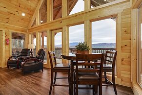 Panoramic Perfection - 5 Bedrooms, 5.5 Baths, Sleeps 14 5 Cabin by Red