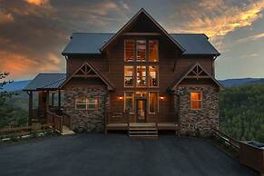 Panoramic Perfection - 5 Bedrooms, 5.5 Baths, Sleeps 14 5 Cabin by Red