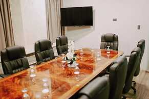 Goldberry Suites and Hotel Cebu