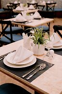 Goldberry Suites and Hotel Cebu