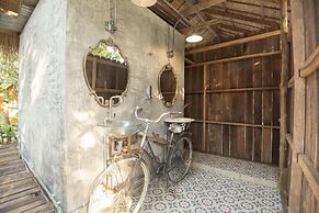 OYO 693 Tree House Cottage