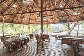 OYO 693 Tree House Cottage