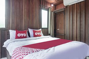 OYO 693 Tree House Cottage