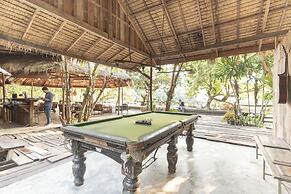 OYO 693 Tree House Cottage