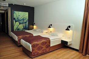 SEY BEACH HOTEL &SPA