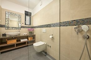 Luxury Villa Natali With Pool,terrace and sea View