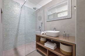 Luxury Villa Natali With Pool,terrace and sea View