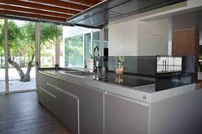 Villa Fermi, With Swimming Pool, Gym, Saunas and Room Equipped With Mu