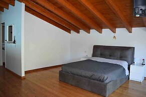 Villa Fermi, With Swimming Pool, Gym, Saunas and Room Equipped With Mu