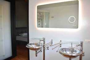 Villa Fermi, With Swimming Pool, Gym, Saunas and Room Equipped With Mu