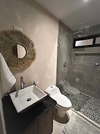 Stylish and Bright Studio Near the Pool