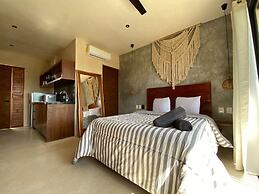 Beautiful Jungle View Luxury Studio