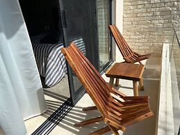 Beautiful Jungle View Luxury Studio