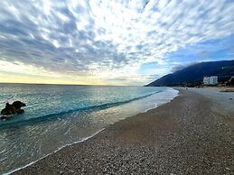 Olea Residence, Luxury sea View Apartment With Private Beach