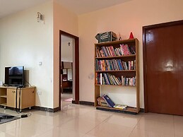 The Mugabi's Spacious Private Room