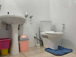 The Mugabi's Spacious Private Room