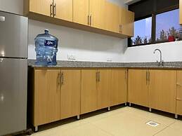 The Mugabi's Spacious Private Room