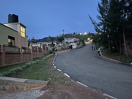 The Mugabi's Spacious Private Room