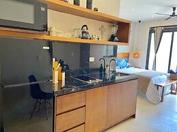 Charming and Bright Studio