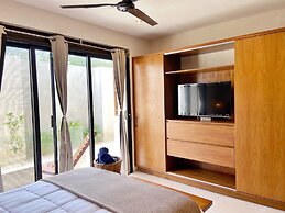 Charming and Bright Studio