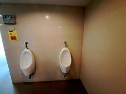 7C - No Impact From Earthquake 2bedrooms 2 Bath Downtown Bangkok