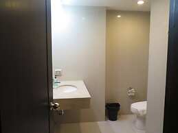 7C - No Impact From Earthquake 2bedrooms 2 Bath Downtown Bangkok