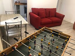 1 Bedroom Pet Friendly Apt Wd Free Wifi, Parking, Netflix & Pool Table