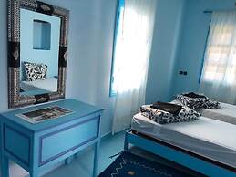 Room in Guest Room - Pretty Room in Villa L'air De La Mer, in Sidi Kao
