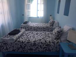 Room in Guest Room - Pretty Room in Villa L'air De La Mer, in Sidi Kao