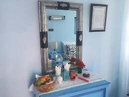 Room in Guest Room - Pretty Room in Villa L'air De La Mer, in Sidi Kao