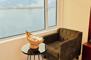 The Yacht Hotel