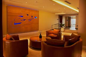The Yacht Hotel